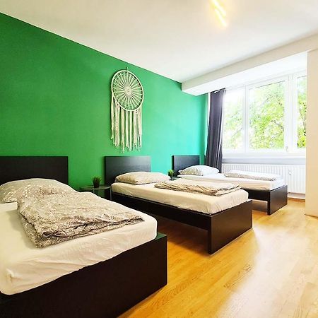 Langenfeld Apartment Bagian luar foto