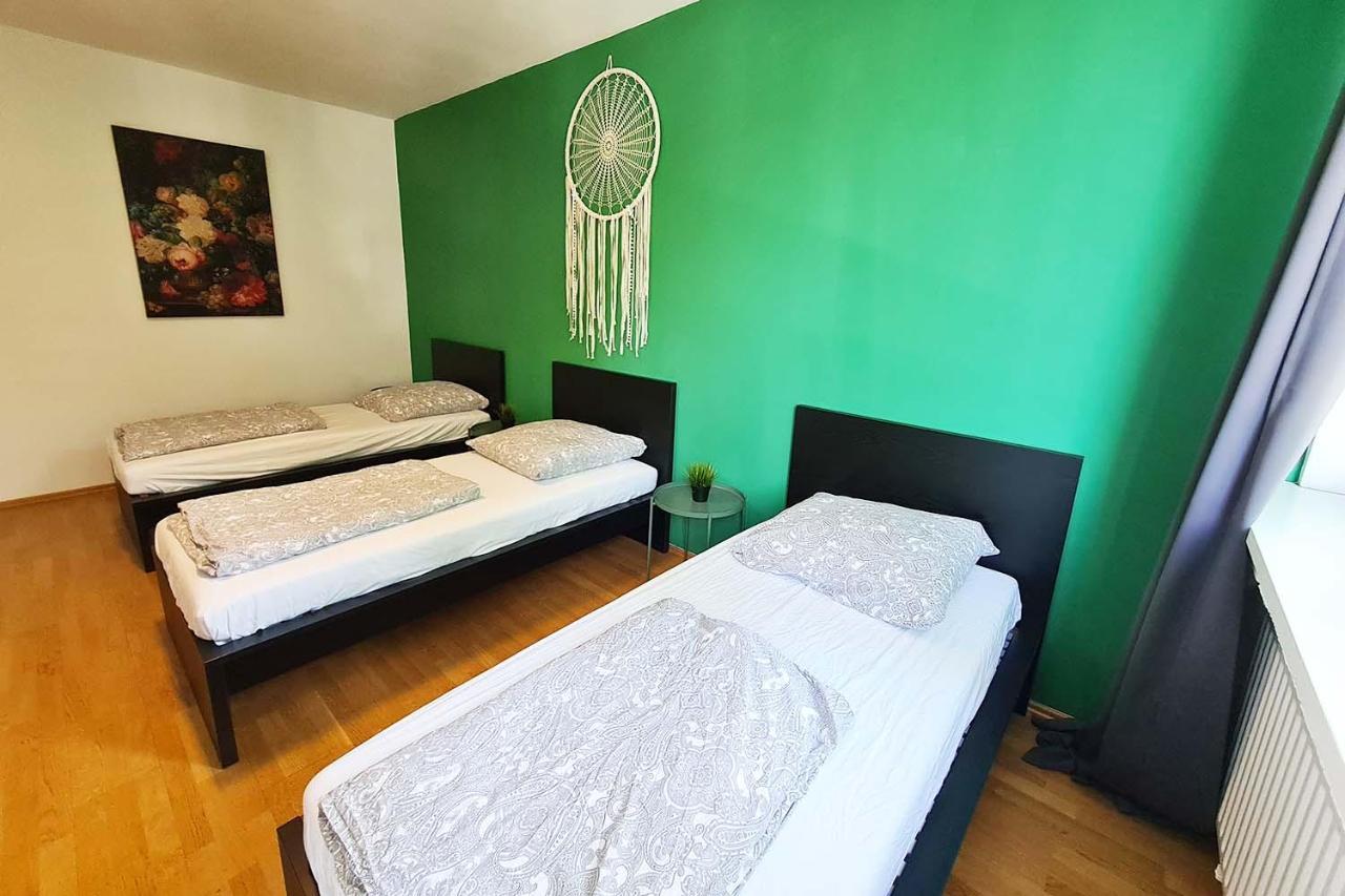 Langenfeld Apartment Bagian luar foto